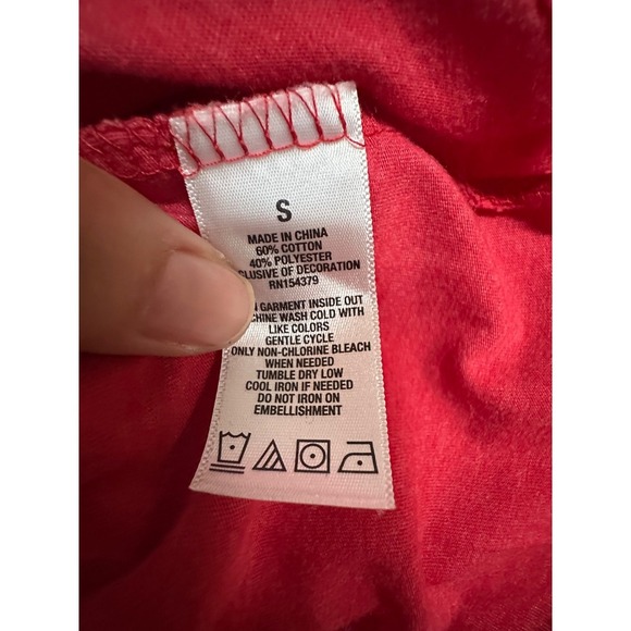 Aeropostale Classic Crew Red TShirt Women's Small Retro Script Tee - Picture 4 of 4